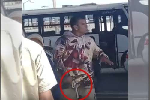 Video: Comerciantes ambulantes se juegan la vida por un espacio en El Insurgente, Toluca